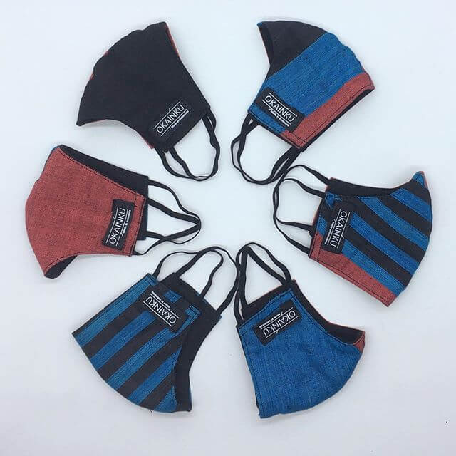 Jenis motif masker kain keluaran brand Okainku dengan warna biru, merah, dan hitam